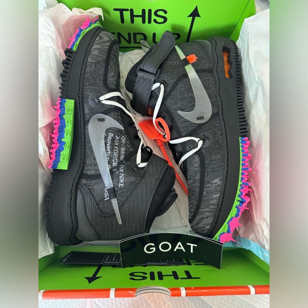 Nike Air Force 1 Mid SP Sneakers